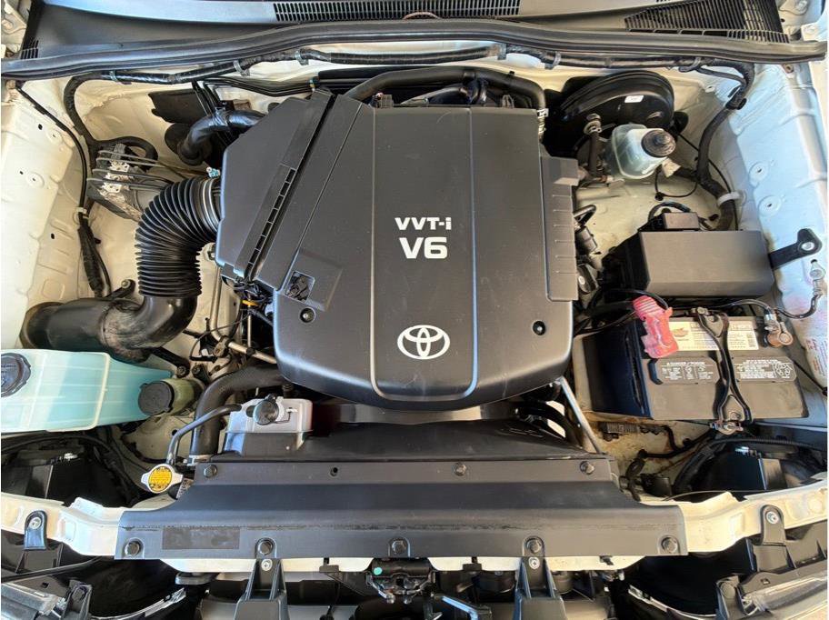 Used 2010 Toyota Tacoma 4x4 Access Cab V6 image 25