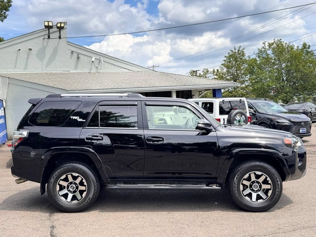 Used 2018 Toyota 4Runner TRD Off-Road Premium AWD/4WD image 7