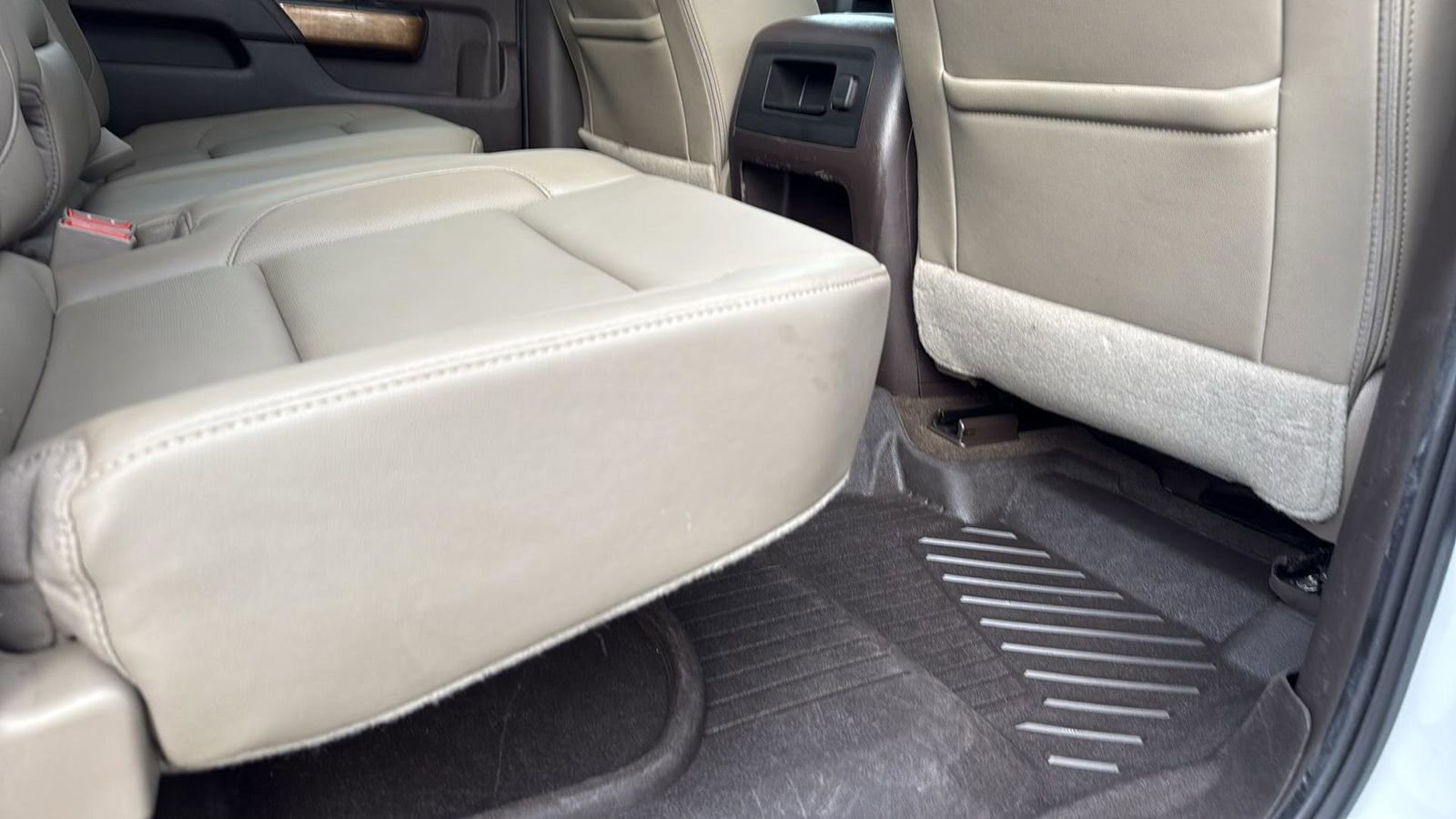 Used 2017 Chevrolet Silverado 1500 LTZ w/ Texas Edition image 24