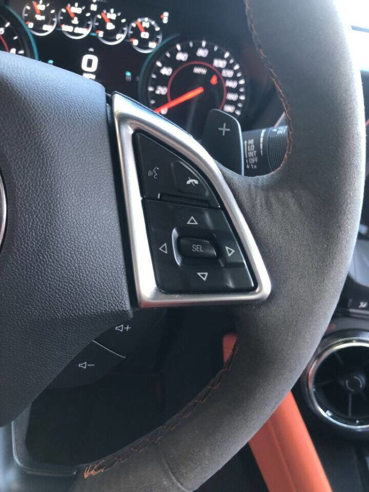 Used 2018 Chevrolet Camaro SS w/ Hot Wheels Edition image 30
