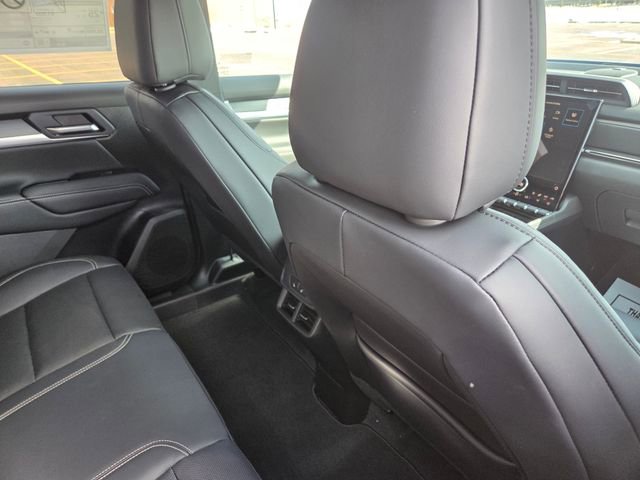 New 2026 GMC Terrain Elevation w/ Elevation Premium Package AWD/4WD image 44