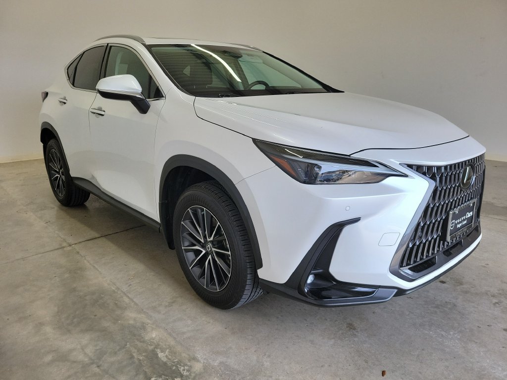 Used 2024 Lexus NX 250 FWD image 4