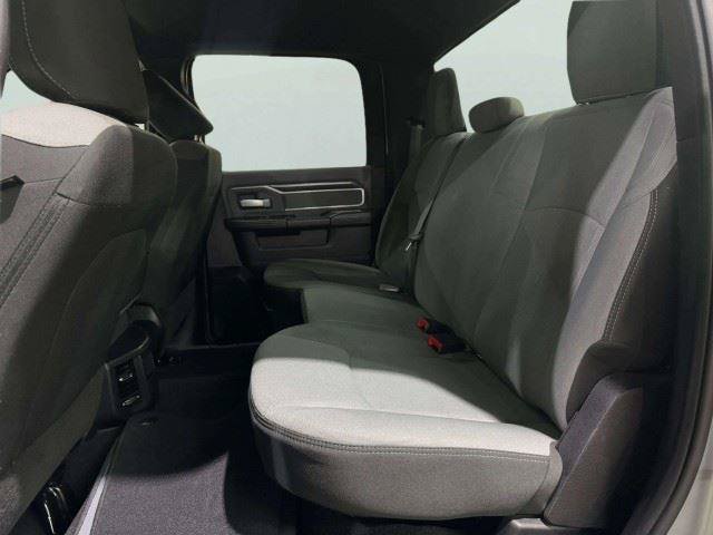 Used 2022 RAM 2500 Big Horn AWD/4WD image 45