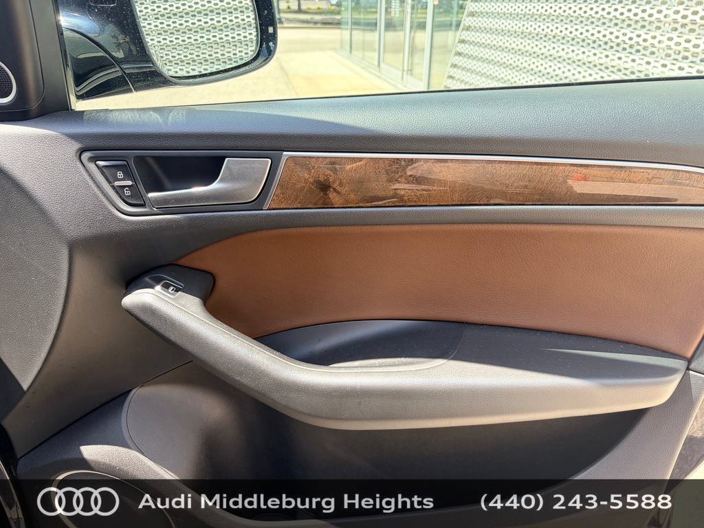 Used 2016 Audi Q5 2.0T Premium Plus w/ Technology Package AWD/4WD image 26