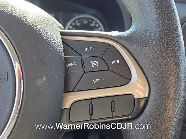 Used 2015 Jeep Renegade Sport w/ Power & Air Group FWD image 26