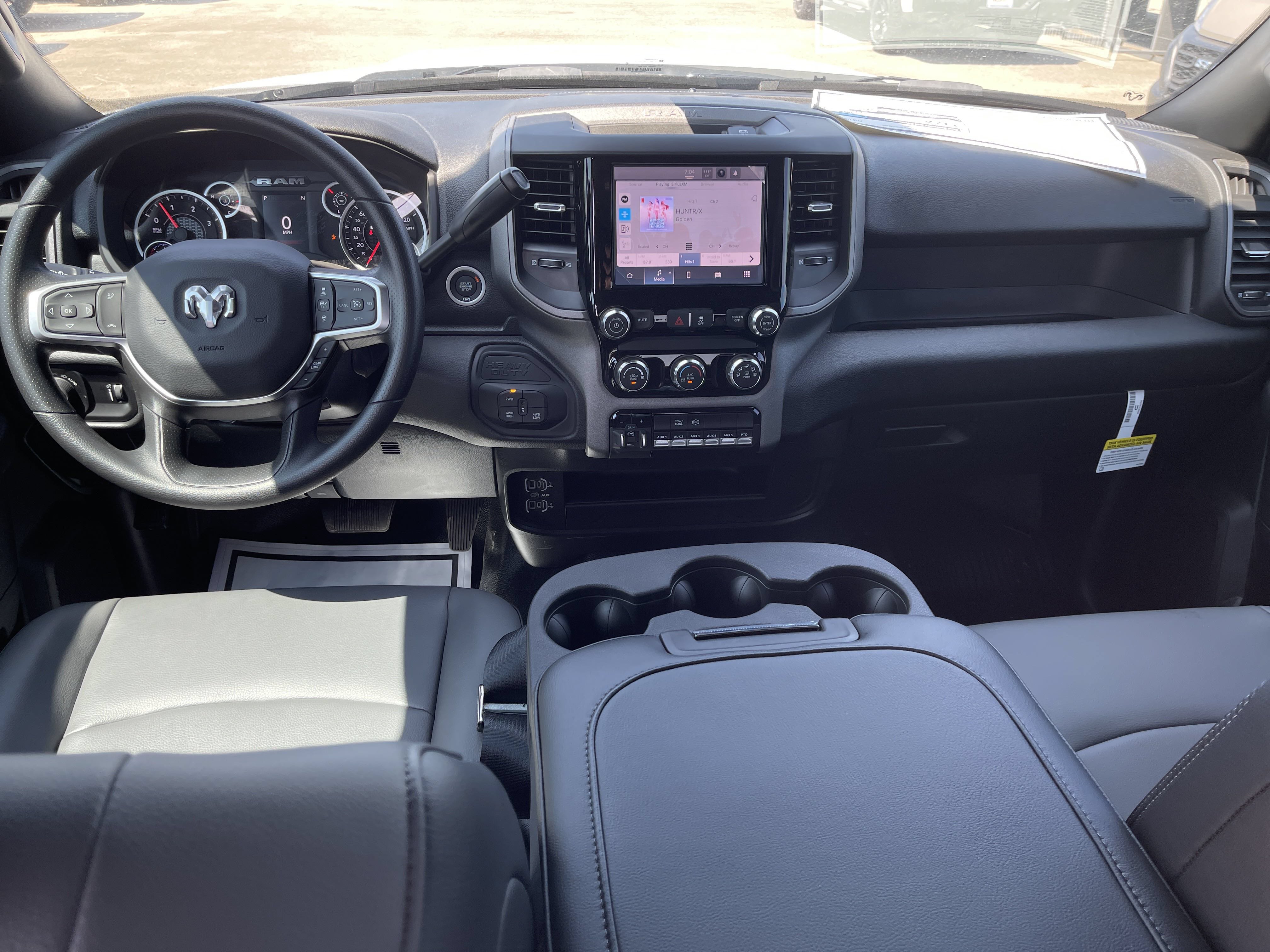 New 2026 RAM 3500 Tradesman AWD/4WD image 17