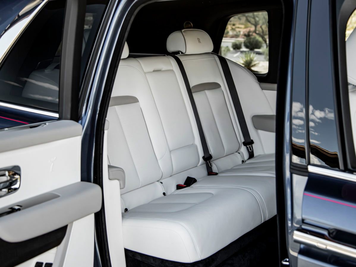 Certified 2024 Rolls-Royce Cullinan w/ Cullinan Package image 29