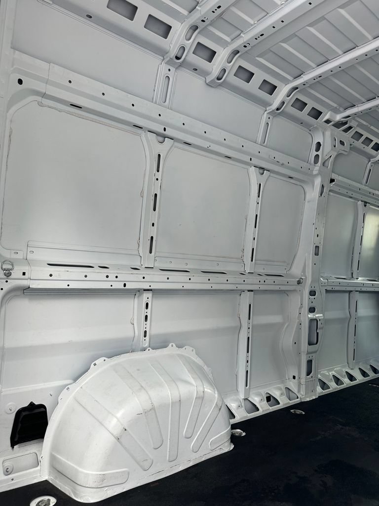 Used 2023 RAM ProMaster 2500 FWD image 21