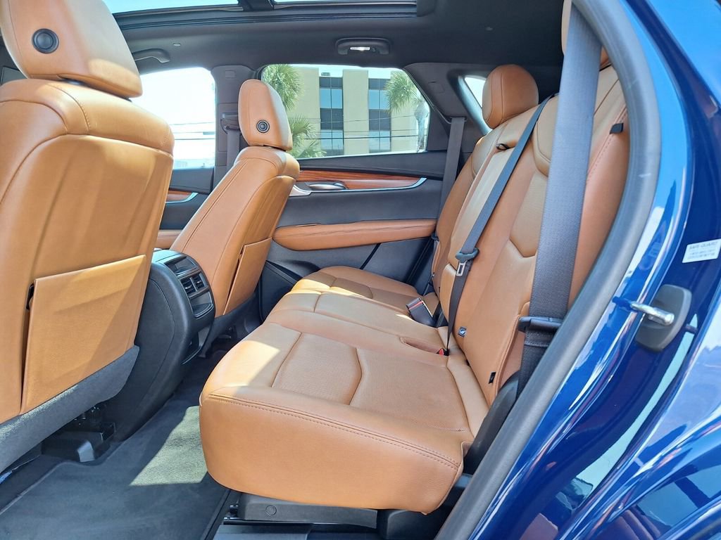 Certified 2023 Cadillac XT5 Premium Luxury image 11