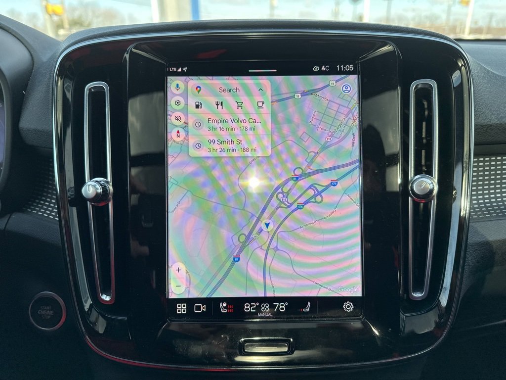 Certified 2023 Volvo XC40 B5 Ultimate w/ Protection Package Premier image 21