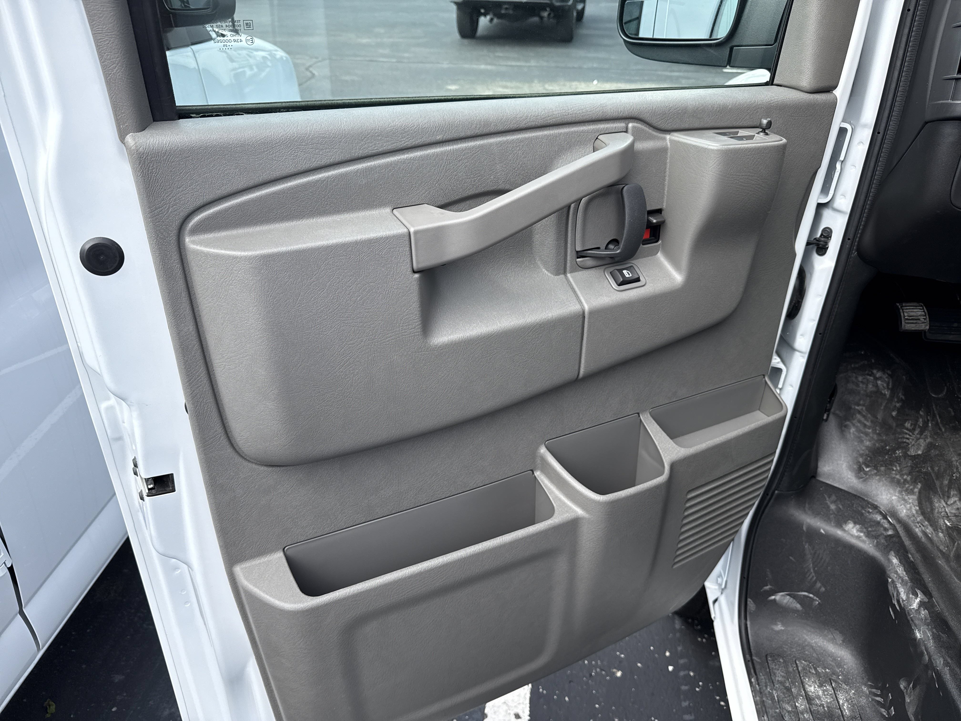 New 2025 Chevrolet Express 3500 w/ Driver Convenience Package RWD image 9