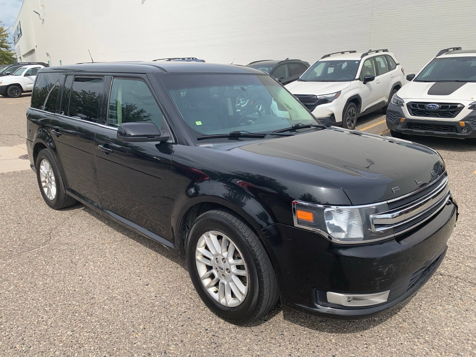 Used 2014 Ford Flex SEL w/ Equipment Group 202A FWD image 3