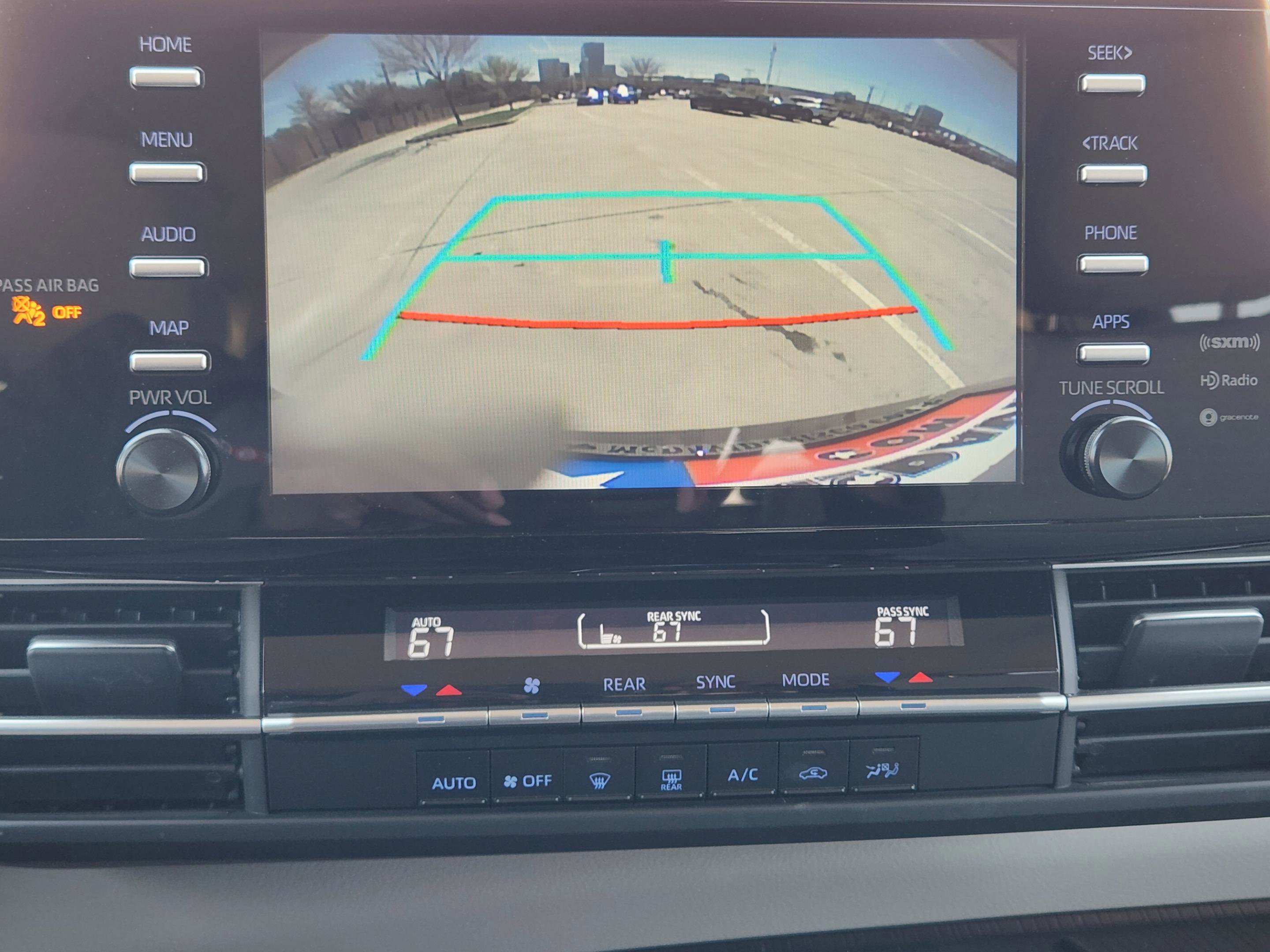 Used 2021 Toyota Sienna LE image 18