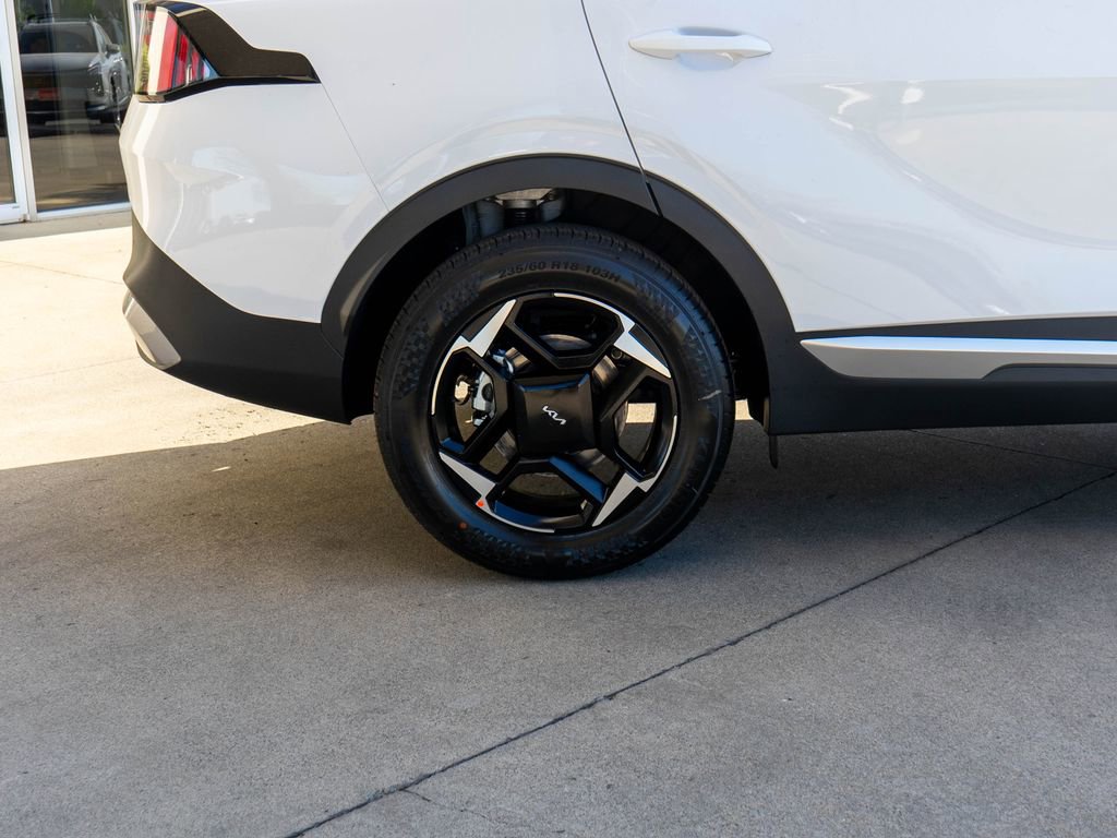 New 2026 Kia Sportage EX AWD/4WD image 30