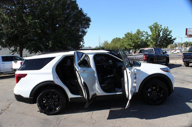 Used 2023 Ford Explorer ST-Line w/ Class IV Trailer Tow Package image 19