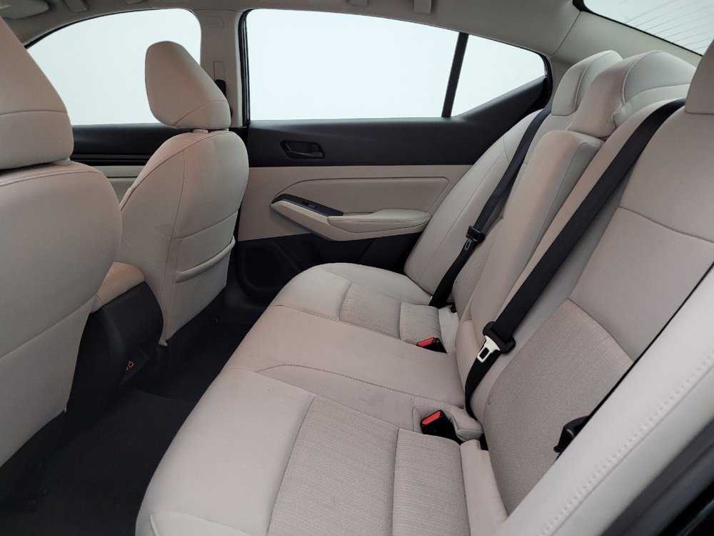 Used 2025 Nissan Altima 2.5 SV FWD image 18
