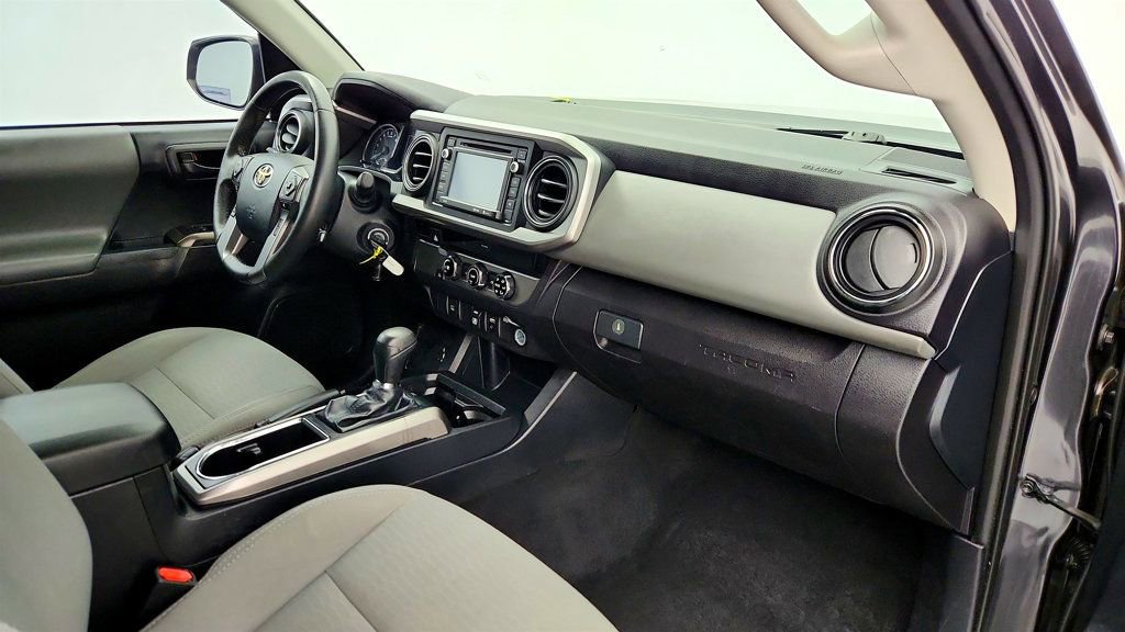 Used 2018 Toyota Tacoma SR5 image 24