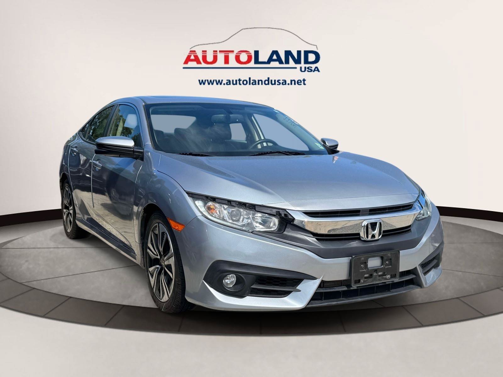 Used 2018 Honda Civic EX-L image 2