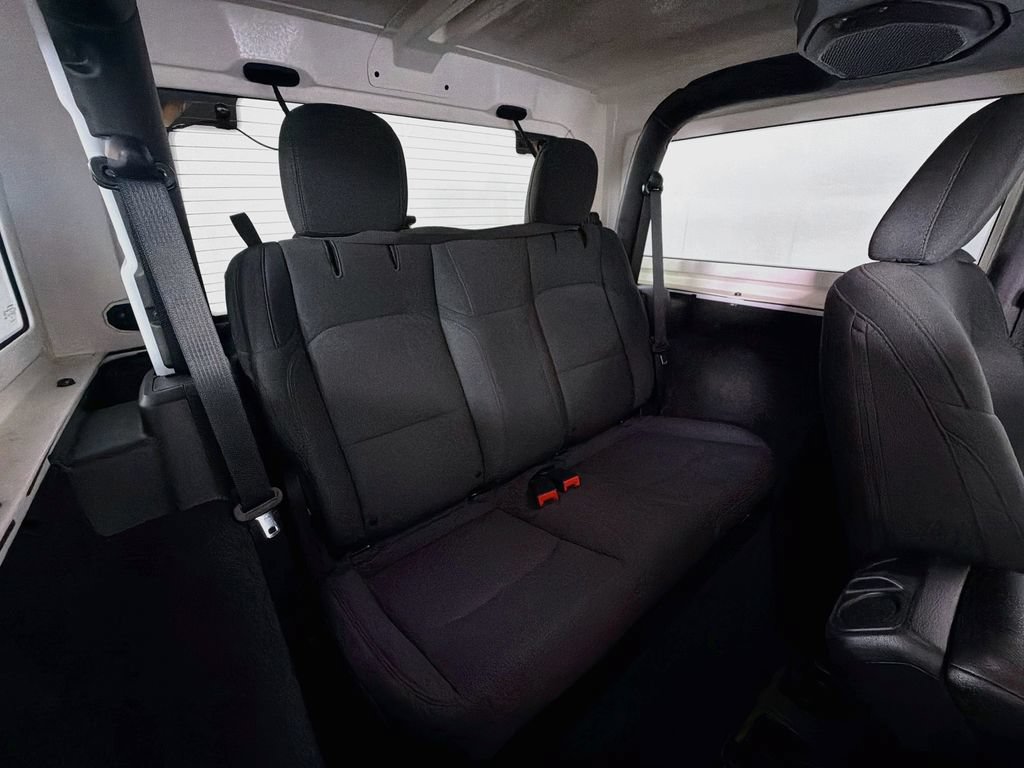Used 2022 Jeep Wrangler Sport AWD/4WD image 27
