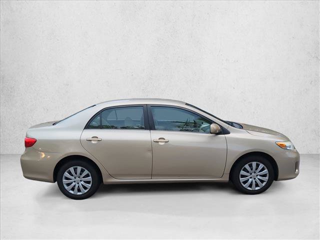 Used 2013 Toyota Corolla LE FWD image 4