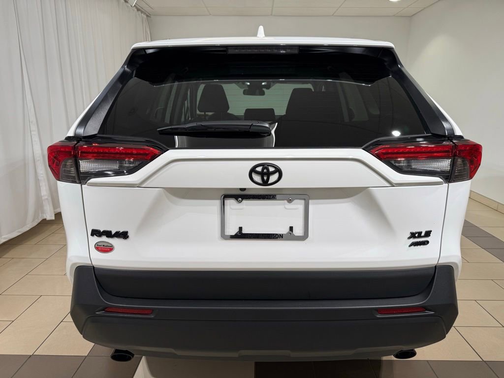 Certified 2025 Toyota RAV4 XLE AWD/4WD image 4