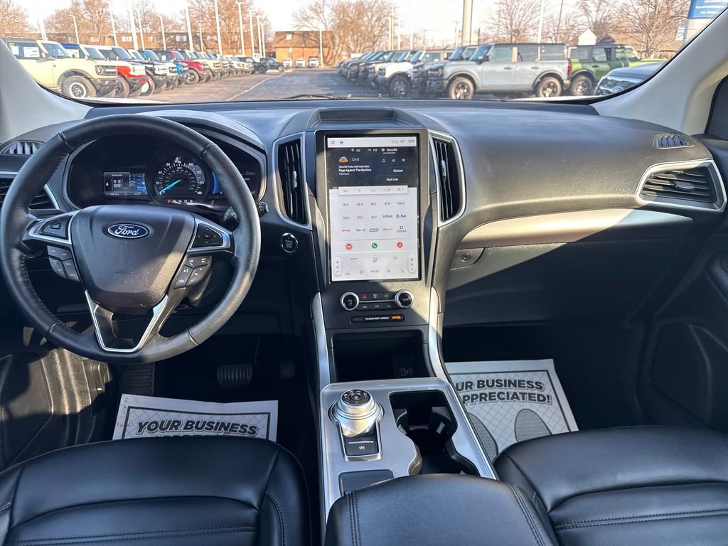 Used 2024 Ford Edge SEL image 16