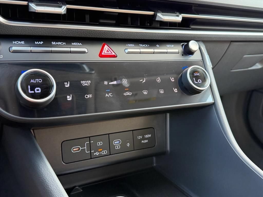 New 2026 Hyundai Sonata Limited FWD image 19