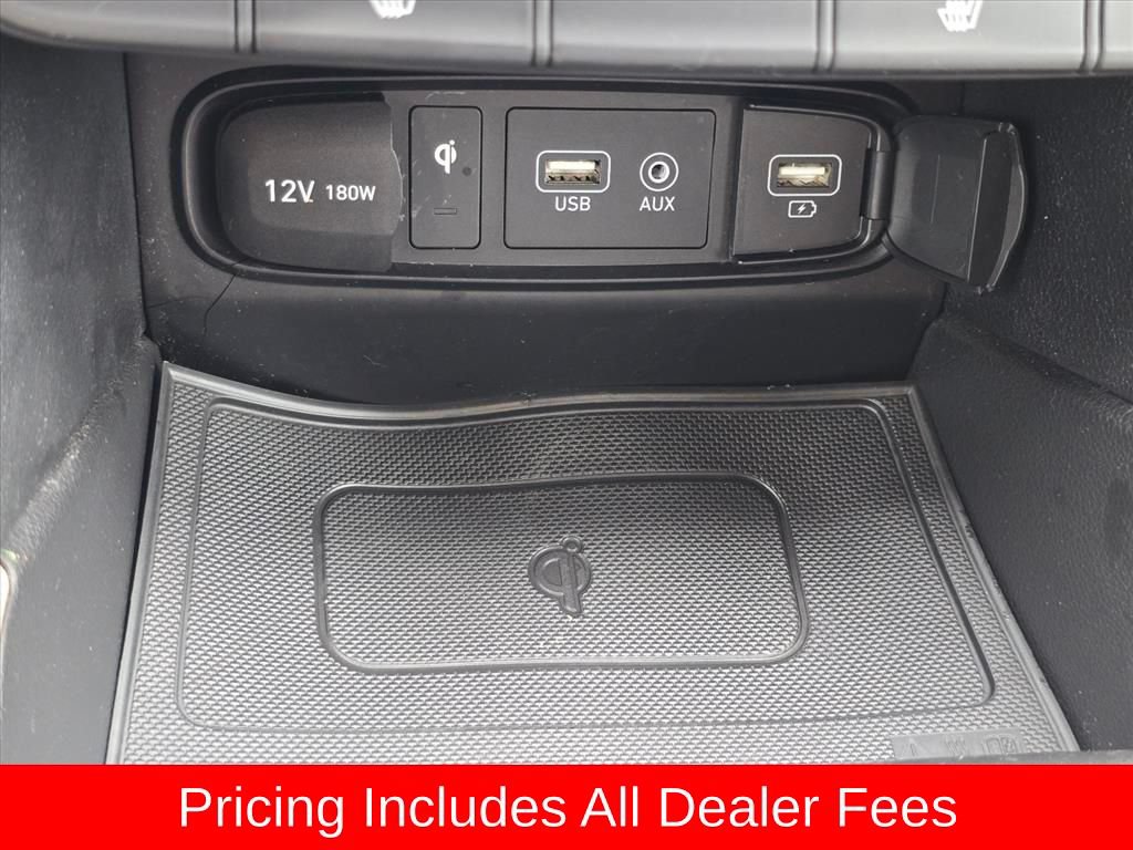 Used 2020 Hyundai Santa Fe SEL w/ Convenience + Premium Package FWD image 19