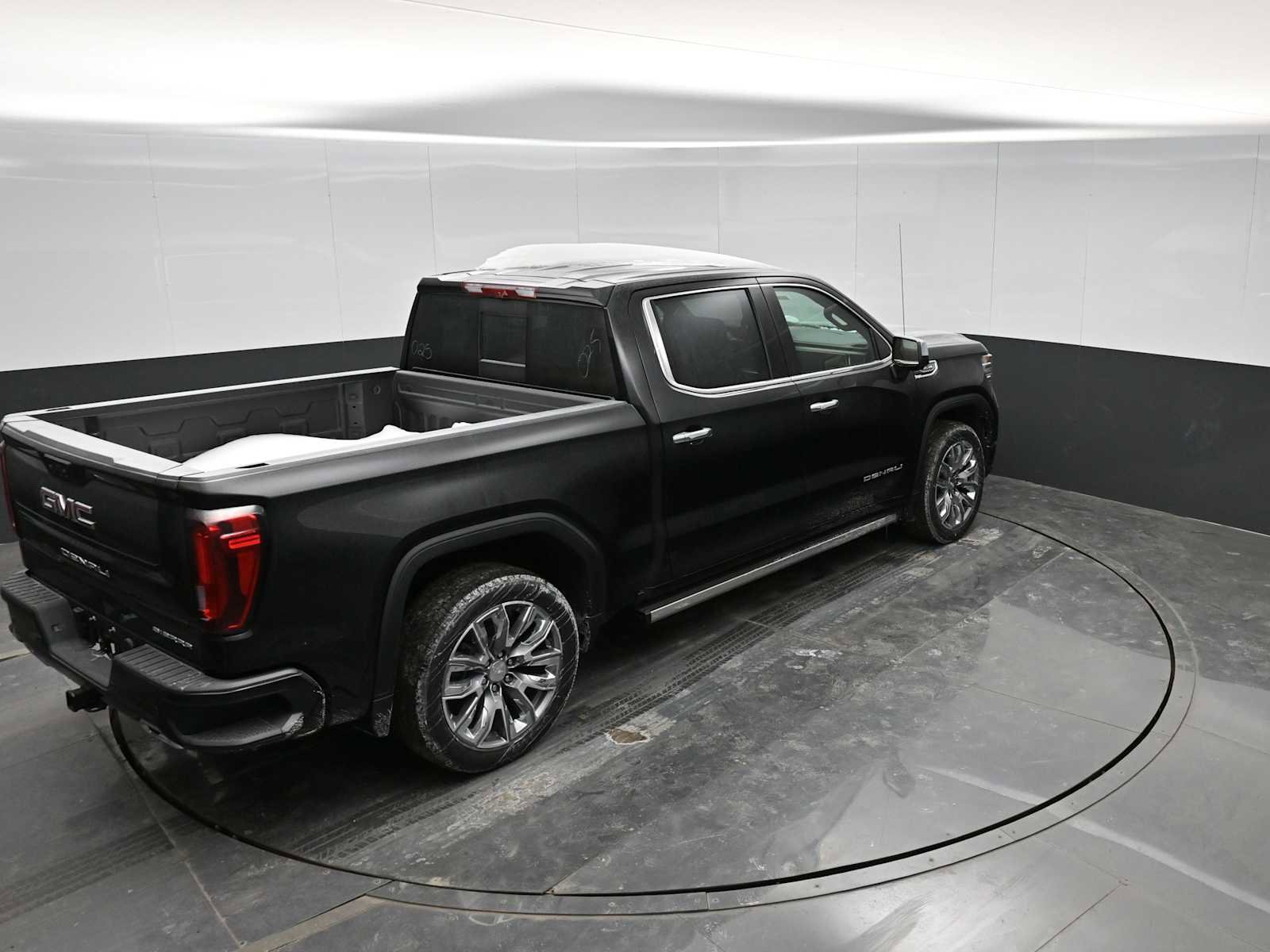New 2026 GMC Sierra 1500 Denali w/ Denali Reserve Package image 29