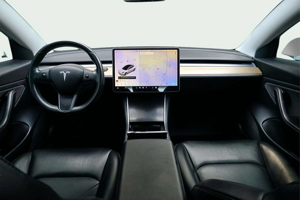 Used 2019 Tesla Model 3 Standard Range RWD image 18