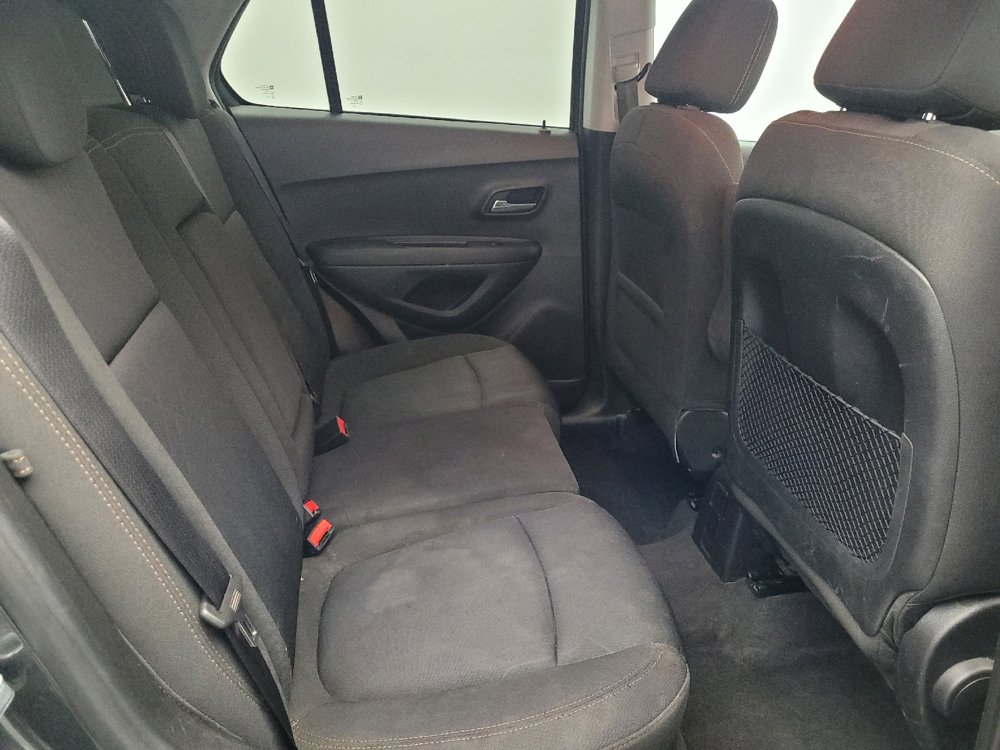 Used 2018 Chevrolet Trax LT image 19