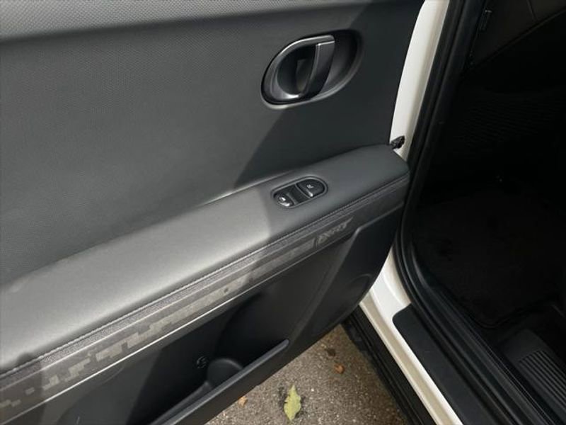 New 2025 Hyundai Ioniq 5 XRT image 24