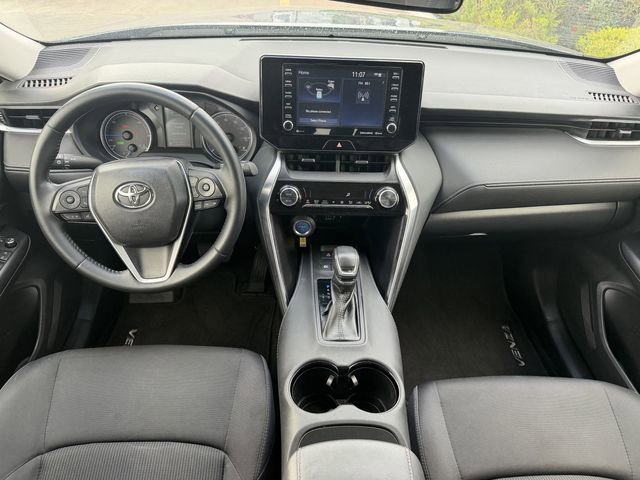 Used 2022 Toyota Venza LE image 8