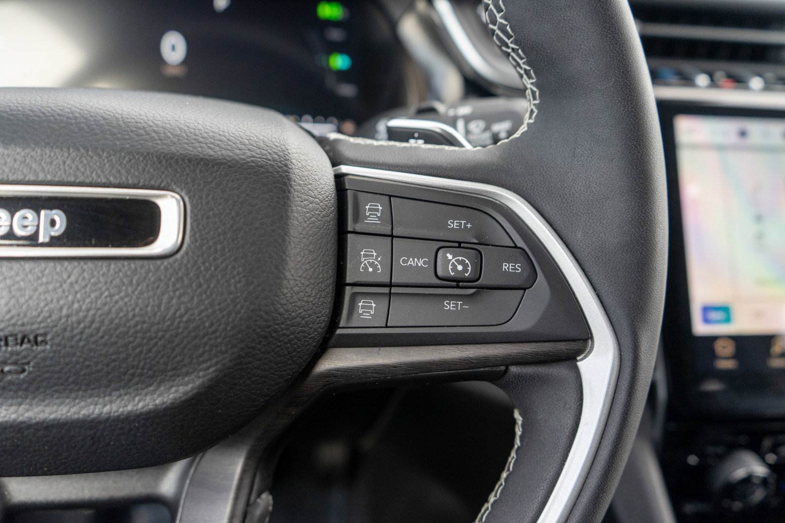 Used 2022 Jeep Grand Cherokee Limited 4xe w/ Luxury Tech Group II AWD/4WD image 29