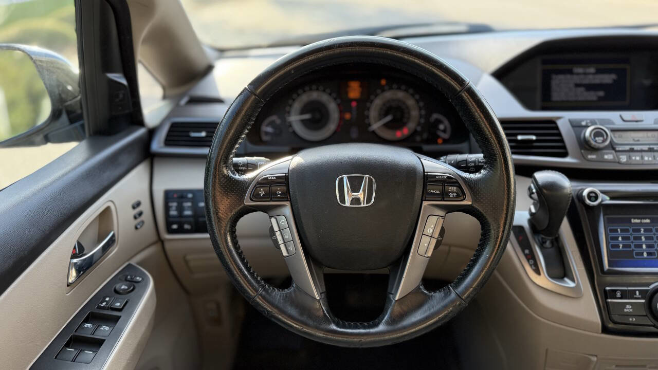 Used 2014 Honda Odyssey Touring Elite image 18