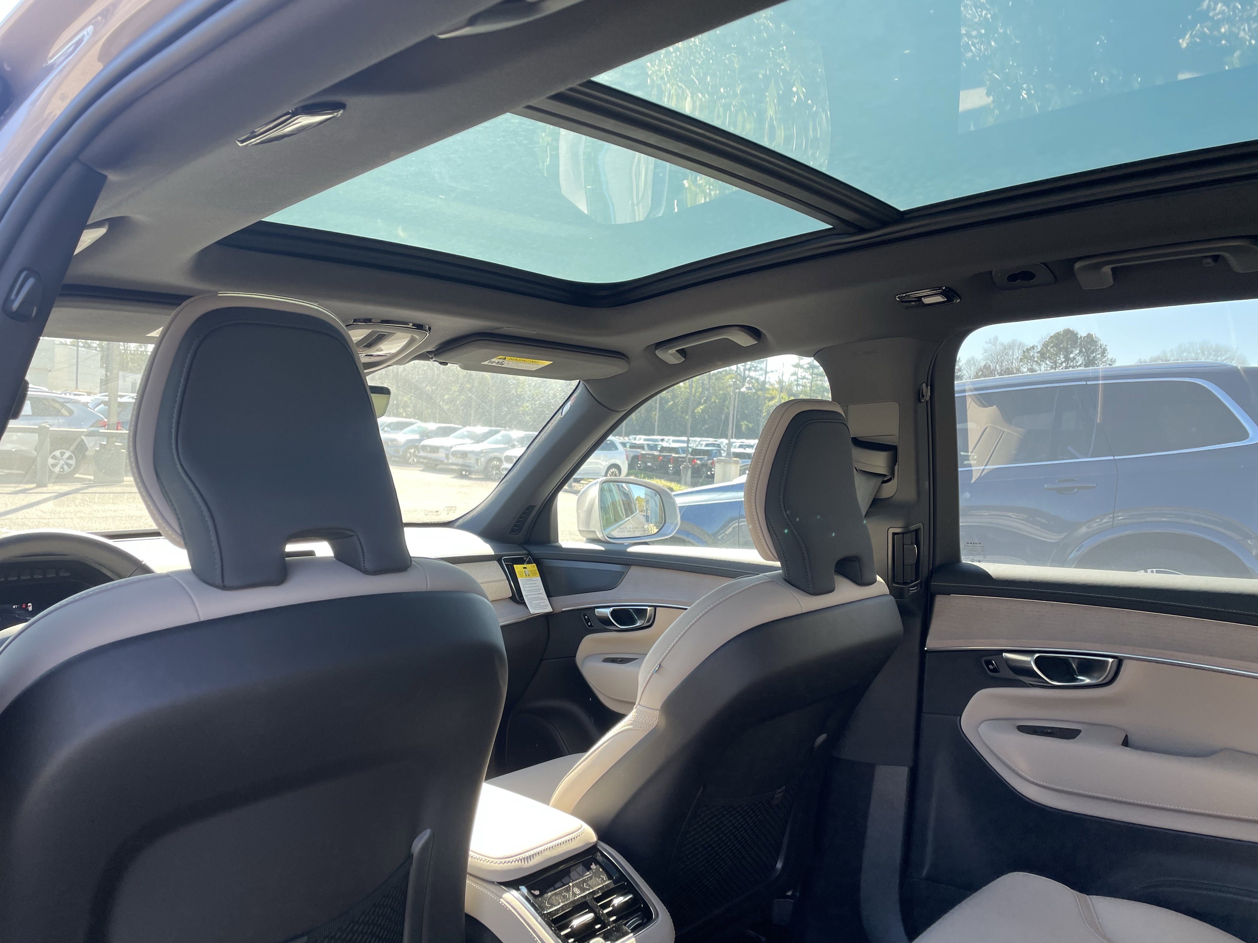 New 2026 Volvo XC90 B5 Plus w/ Protection Package Premier image 13