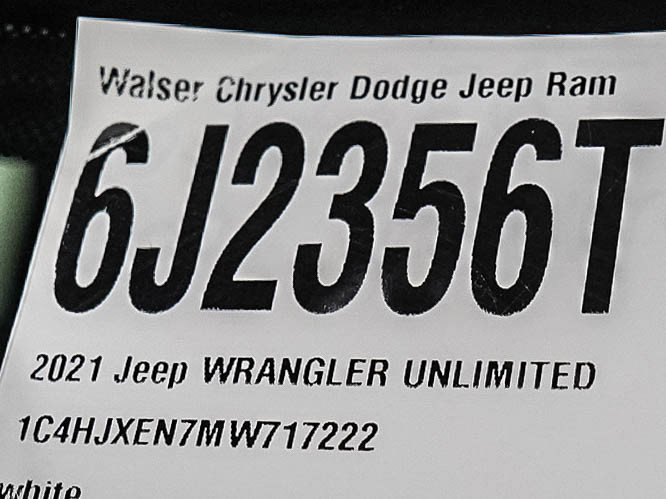 Used 2021 Jeep Wrangler Unlimited Sahara AWD/4WD image 28