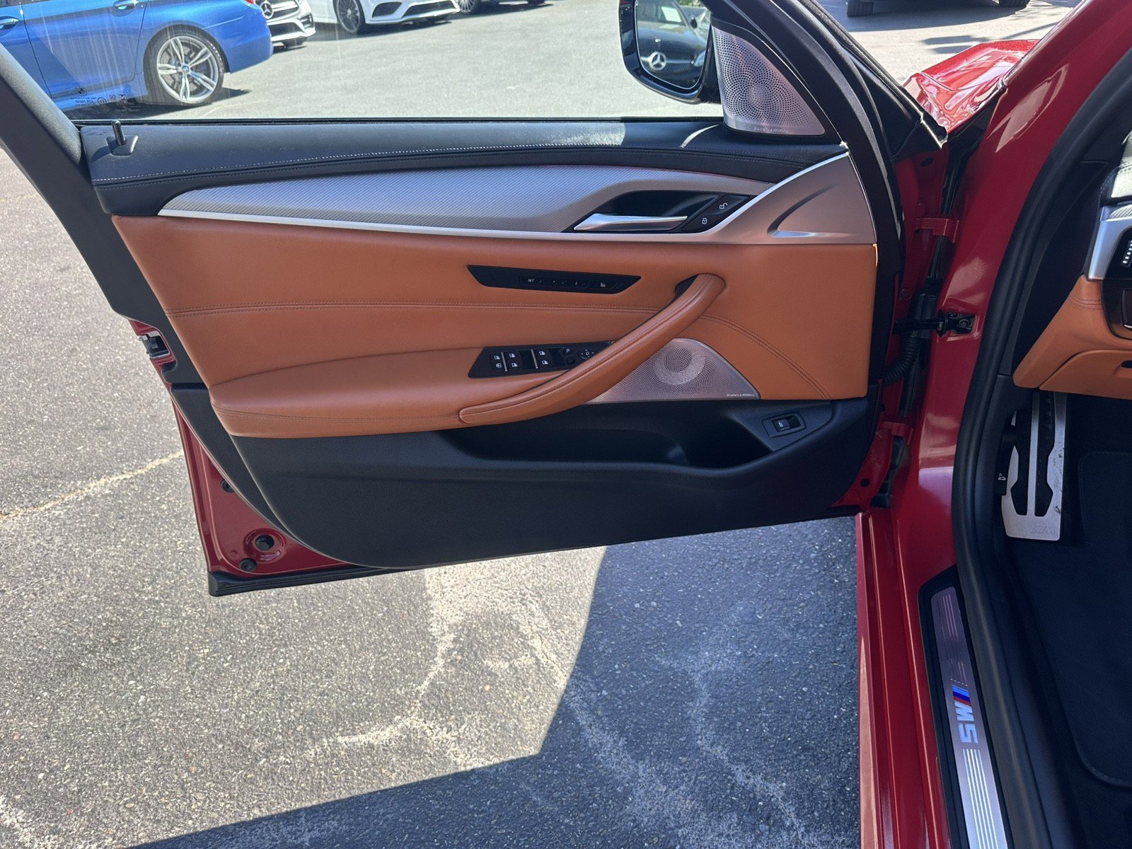 Used 2020 BMW M5 w/ Executive Package image 27