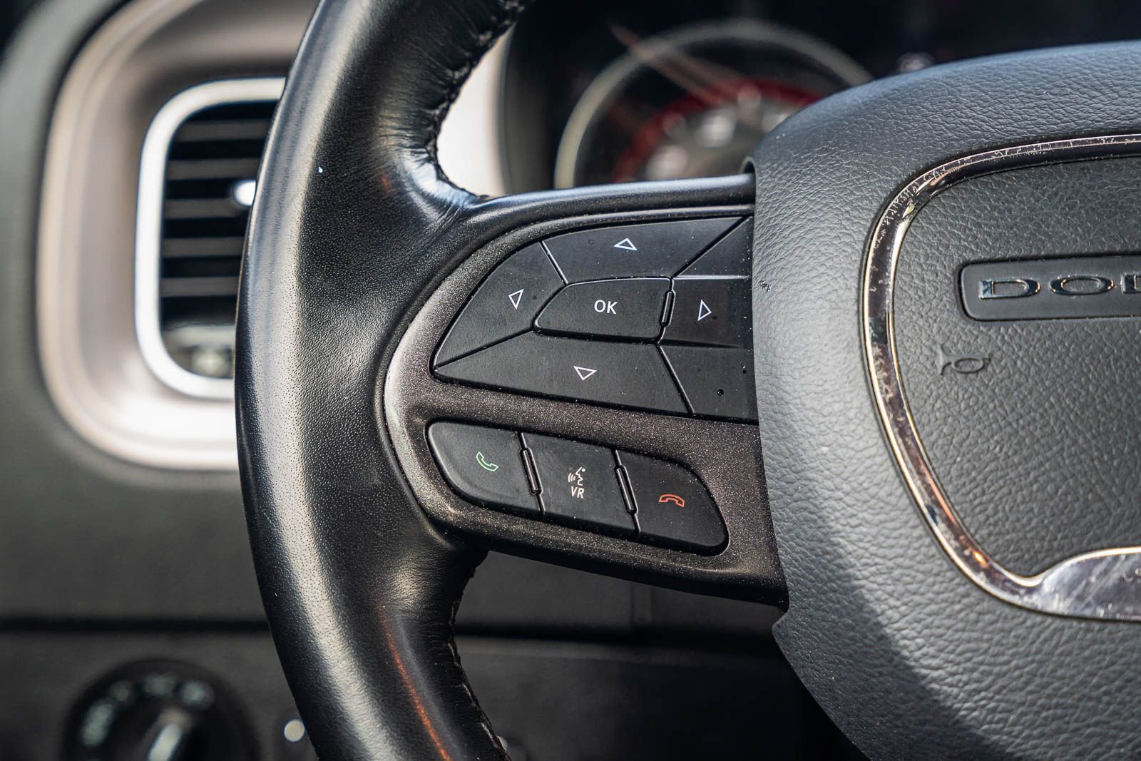 Used 2023 Dodge Charger SXT image 25