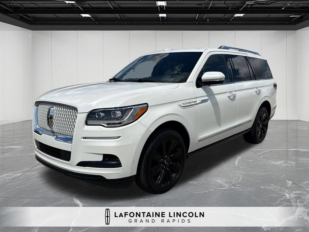 Certified 2023 Lincoln Navigator Reserve AWD/4WD image 1