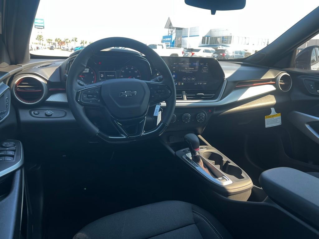 New 2026 Chevrolet Trax RS w/ Sunroof Package image 31