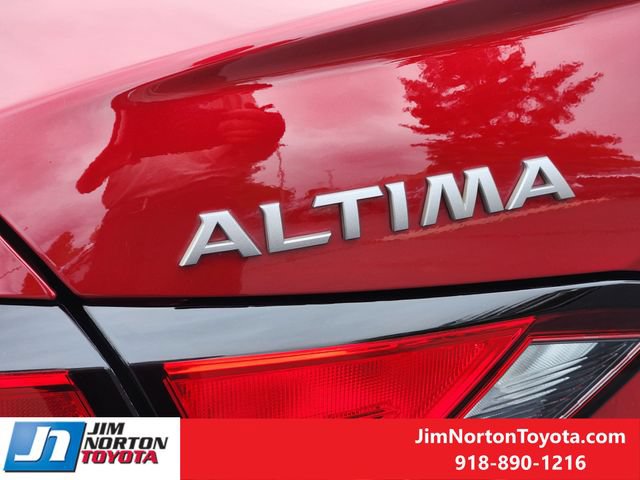 Used 2024 Nissan Altima 2.5 SR w/ SR Premium Package FWD image 12