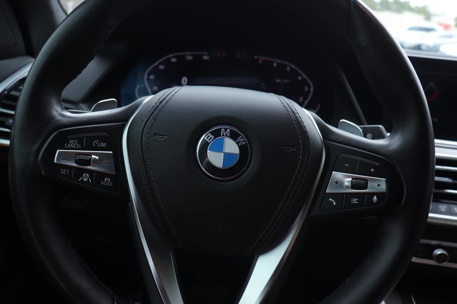 Used 2022 BMW X5 sDrive40i w/ Executive Package image 30