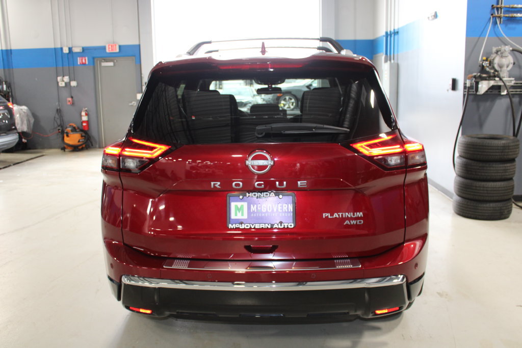 Used 2025 Nissan Rogue Platinum AWD/4WD image 25