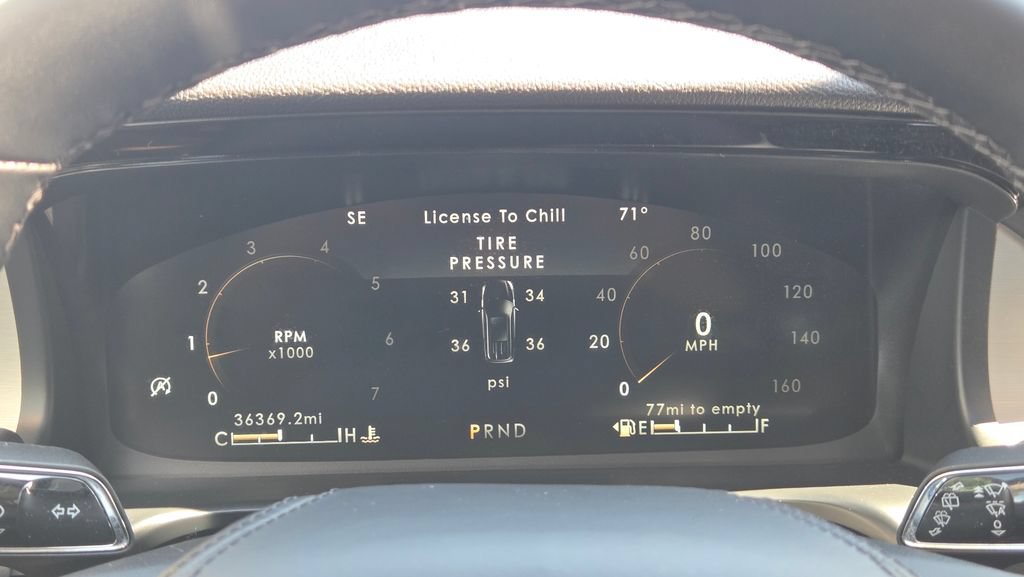 Used 2023 Lincoln Aviator AWD w/ Premium Package image 20