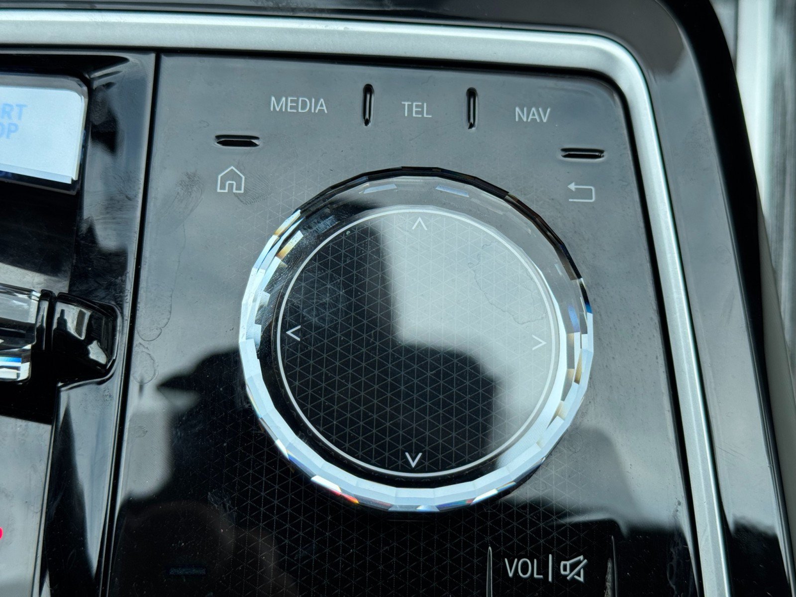 Used 2023 BMW i7 xDrive60 AWD/4WD image 41
