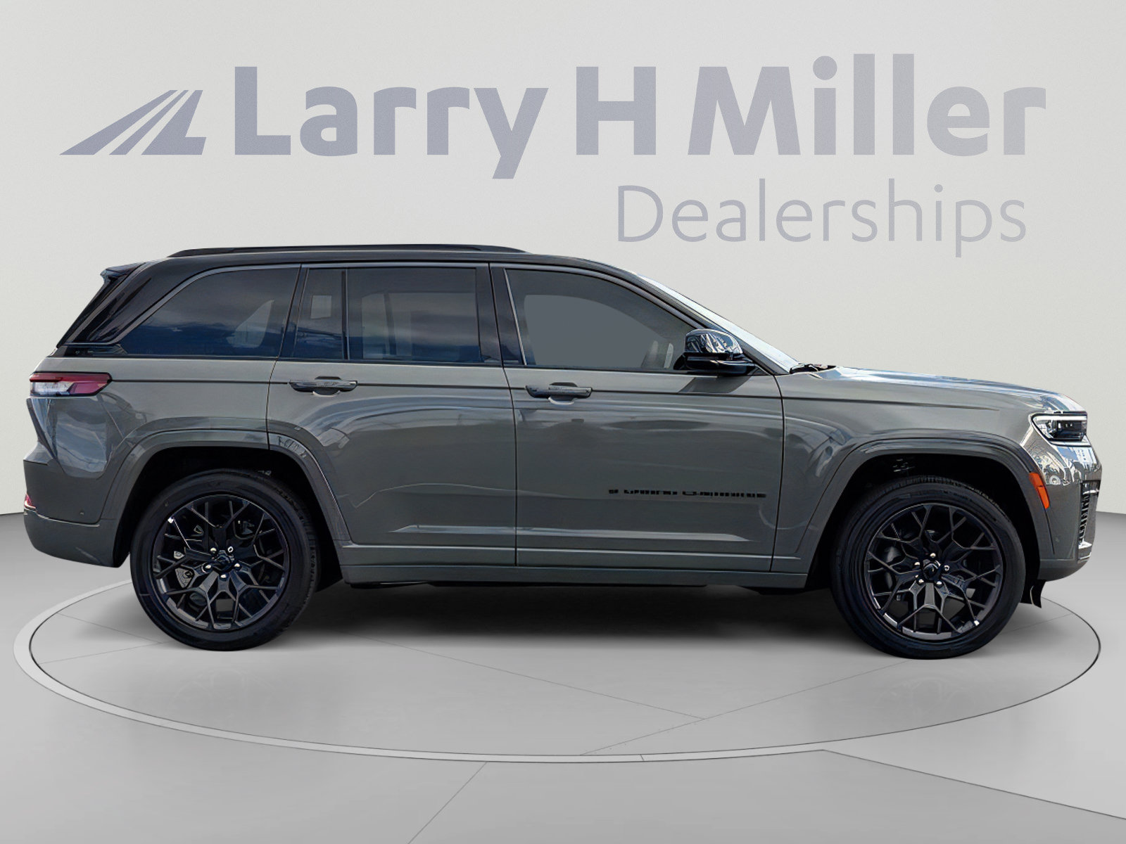New 2027 Jeep Grand Cherokee Summit AWD/4WD image 6