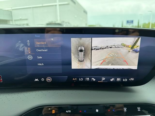 New 2026 Buick Enclave Avenir w/ Super Cruise Package FWD image 17