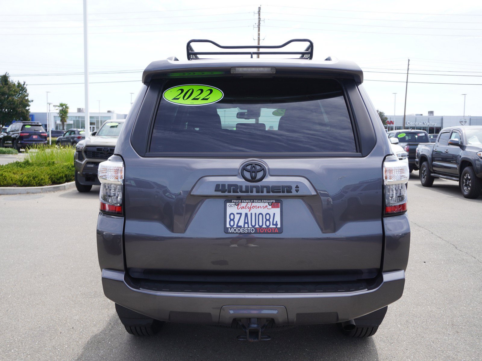 Used 2022 Toyota 4Runner SR5 Premium w/ Moonroof Package RWD image 12