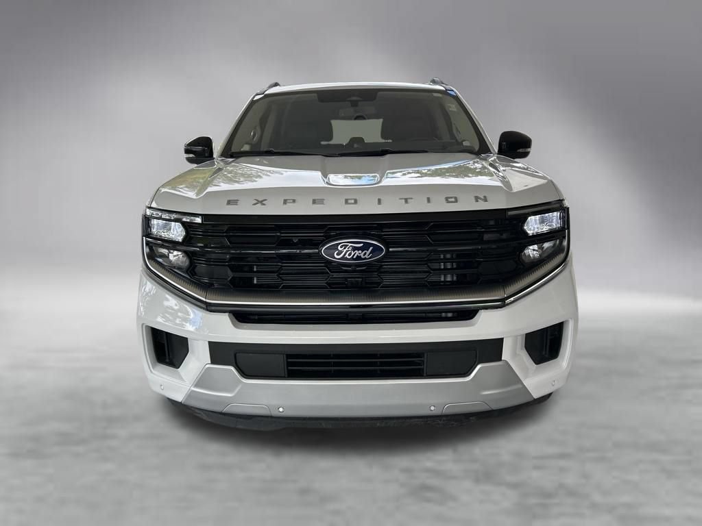 Used 2025 Ford Expedition Platinum AWD/4WD image 13